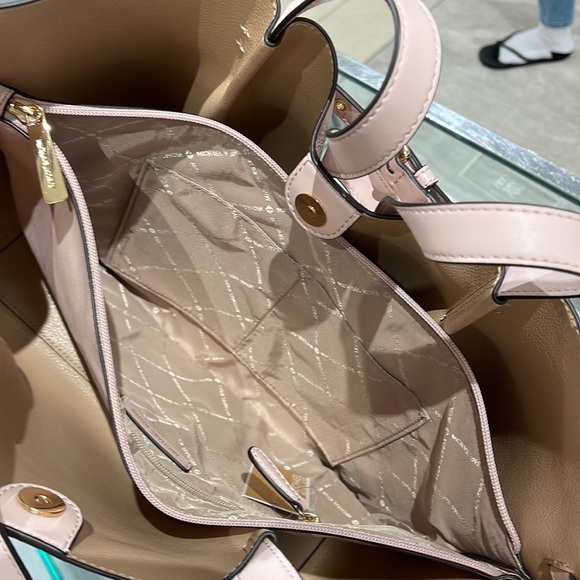 MICHAEL KORS Emilia Large Pebbled Leather Tote Bag POWDER BLUSH - Picture 5 of 16